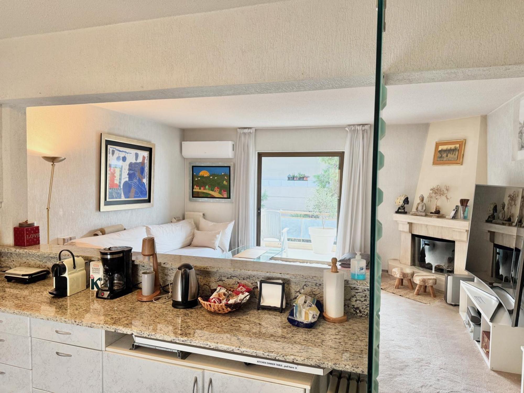 Villasonboard 2 Bed Condo Beach Seaview Greek Riviera Vouliagmeni Athene Buitenkant foto