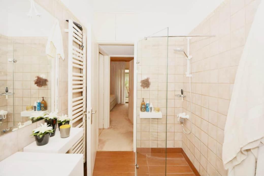 Villasonboard 2 Bed Condo Beach Seaview Greek Riviera Vouliagmeni Athene Buitenkant foto